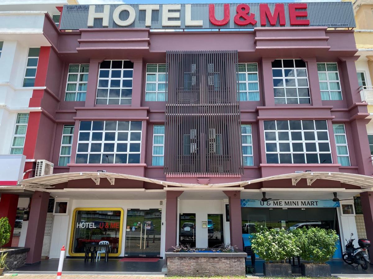 Hotel U And Me Kulai Exterior photo