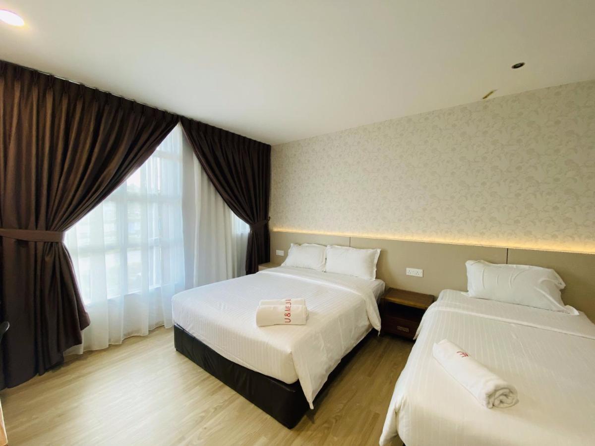 Hotel U And Me Kulai Exterior photo